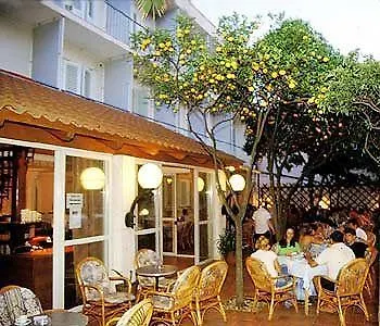 Dalmacija 2* Vela Luka